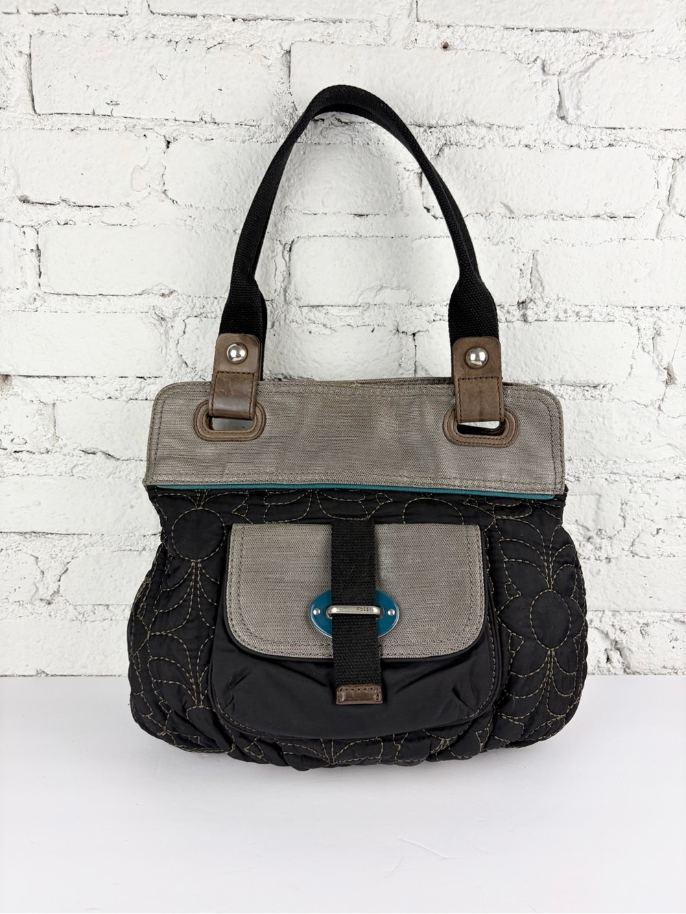 Fossil Key Per Floral Quilted Black Grey Two Tone Buckle Shoulder Hobo Tote Bag